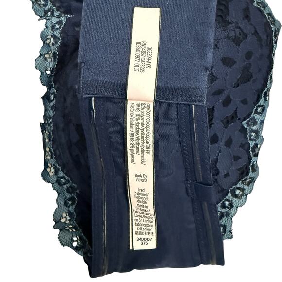 Victoria’s Secret Body by Victoria Lace Strapless Bras 34DDD Bundle of 2 - Picture 5 of 5